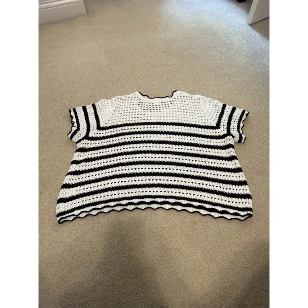 EUC GAP Crochet Striped Top SWEATER Black Milk Stripe Scallop Trim Cotton XL $45 - Picture 7 of 7